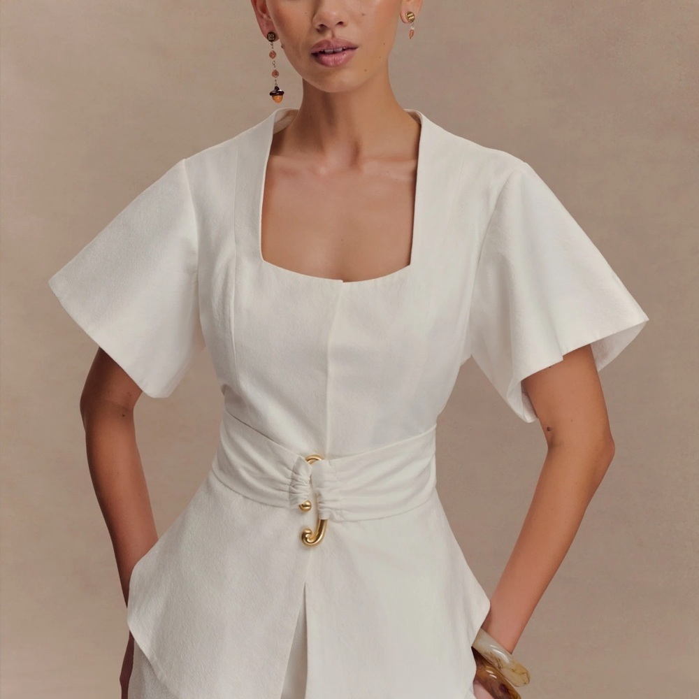 Meshki White Square-Neck Short Sleeve Peplum Top with Gold Hardware - Picture 2 of 3